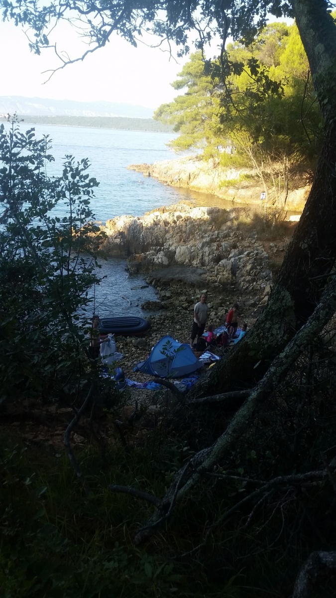 Belle vue sur crique en Croatie