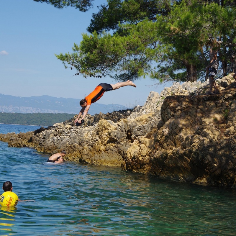 Saut de falaise de Mathieu en Croatie