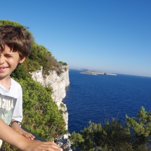 Vu sur les falaises en croatie