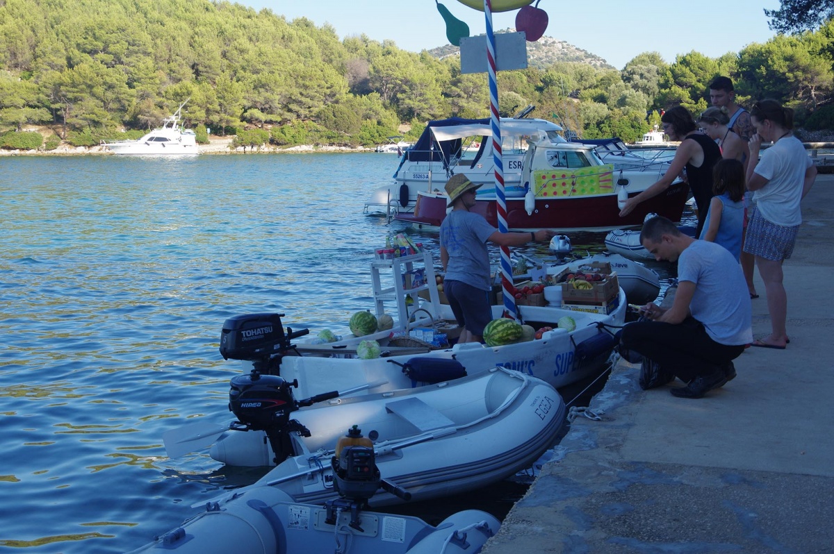 Epicerie au port