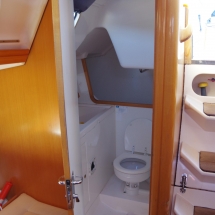 les toilettes dans un voilier en croatie