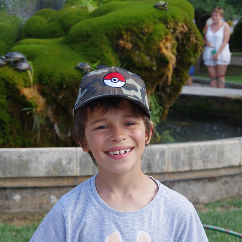 Liam Pokemon avec les tortues cascadeuses