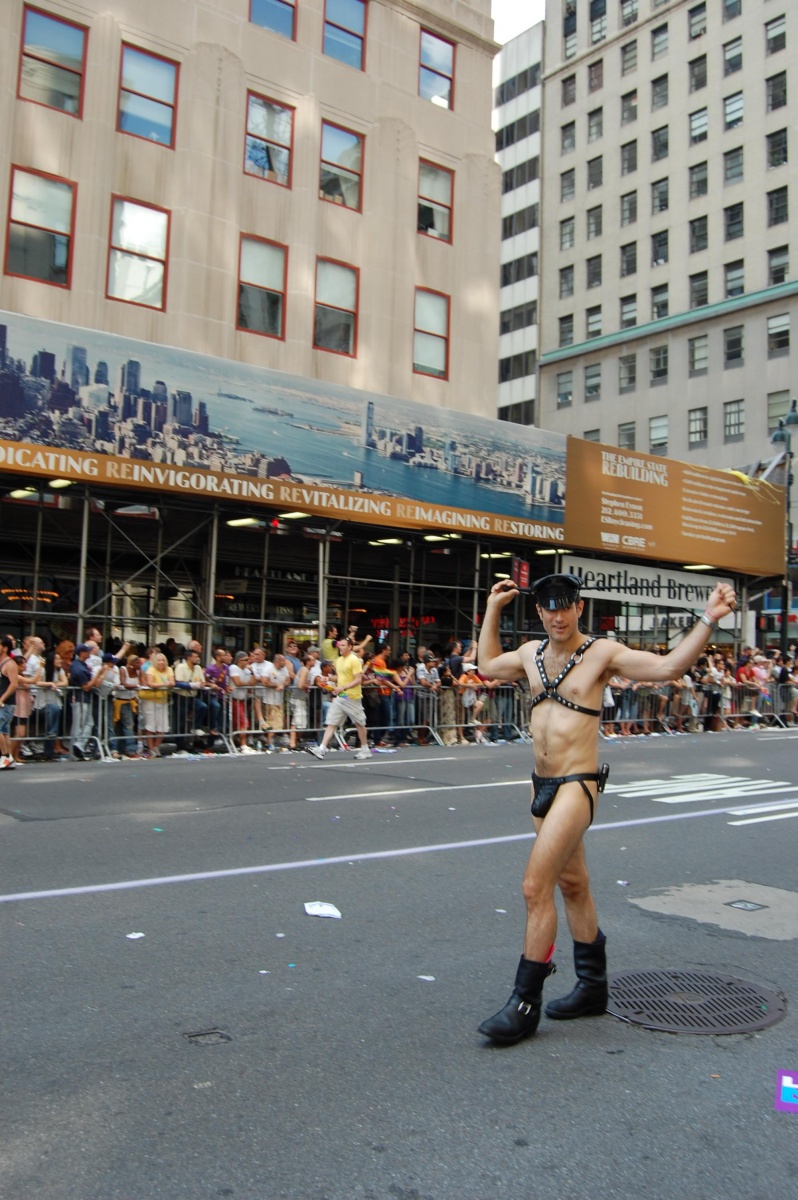 Très cliché la gay parade