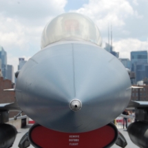Pointe d'un F16