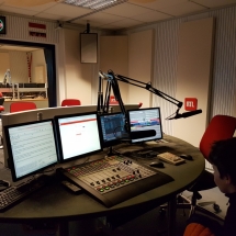 Voilà à quoi ressemble un studio de radio