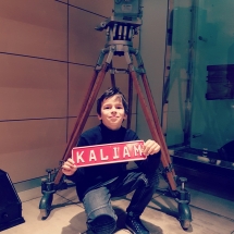 Liam pose